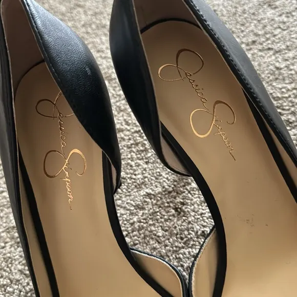 🚨 Kimli Peep Toe Pump in Black NWOT