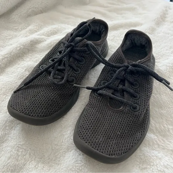 Allbirds Charcoal Tree Runners Women’s Size 7
