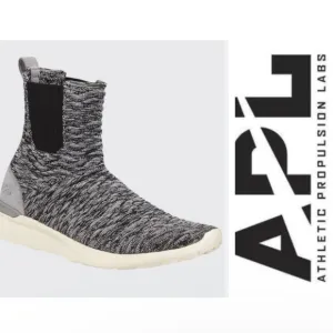 👟APL CHELSEA BOOTIES Size 9 men  black n white
