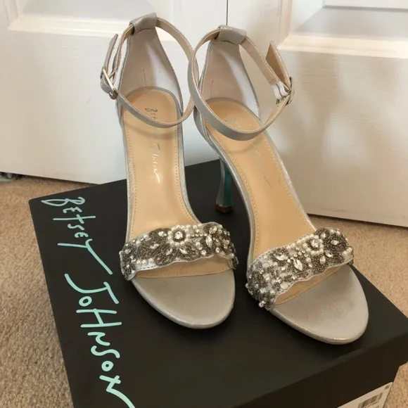 Betsey Johnson Devan Pump Heels Silver Rhinestone Ankle Strap Peep Toe Size 7.5