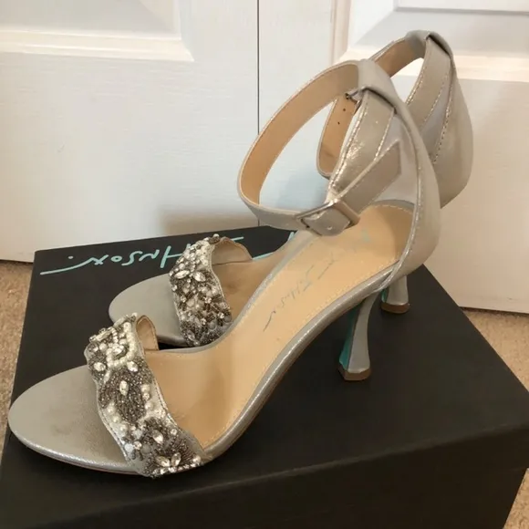 Betsey Johnson Devan Pump Heels Silver Rhinestone Ankle Strap Peep Toe Size 7.5