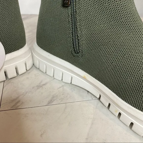 Blondo Florette Green Knit Chelsea Bootie 8 1/2M