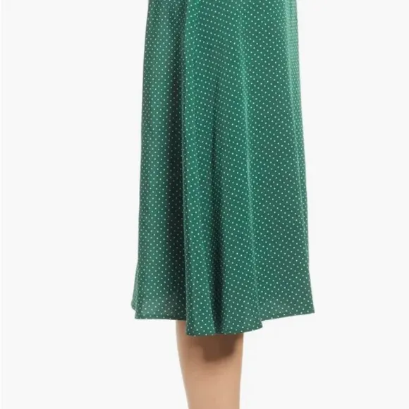 Chelsea 28 Print Midi Skirt Medium Green Eden Dots. Size Medium.