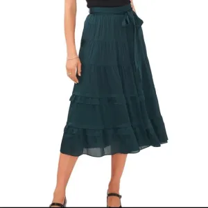 Chelsea &amp; Violet Holiday Skirt