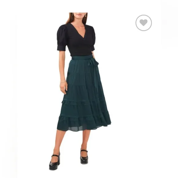 Chelsea &amp; Violet Holiday Skirt