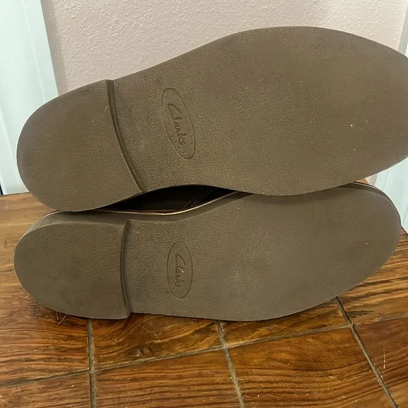 Clarks Men’s/Hommes Chukka boots new never worn