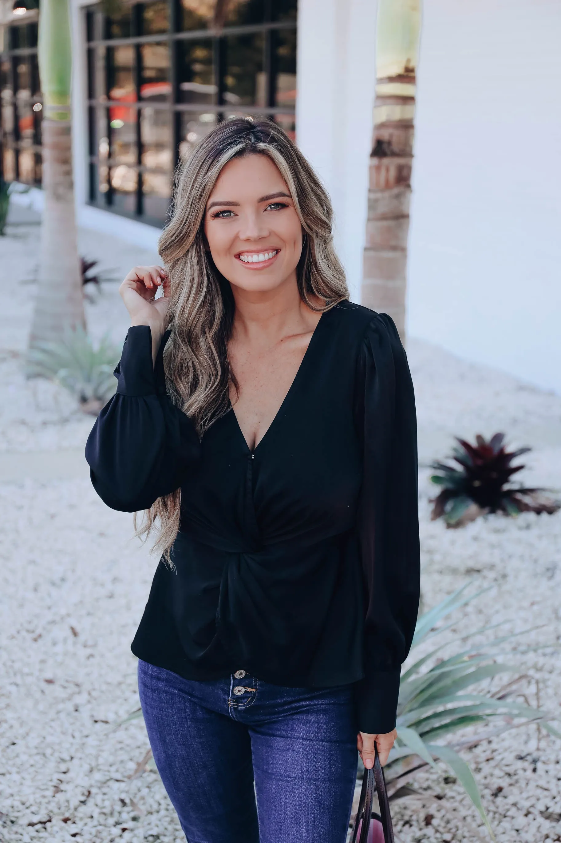 Don't Get It Twisted Blouse - Black