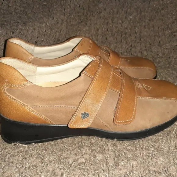 FINN COMFORT-Tan Brown Leather/Nubuck Double Strap Walking Shoes-Near Mint