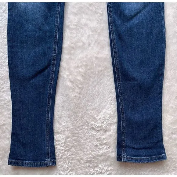 Joe's Jeans Skinny Chelsea Cut Emma Wash Denim, Size 26