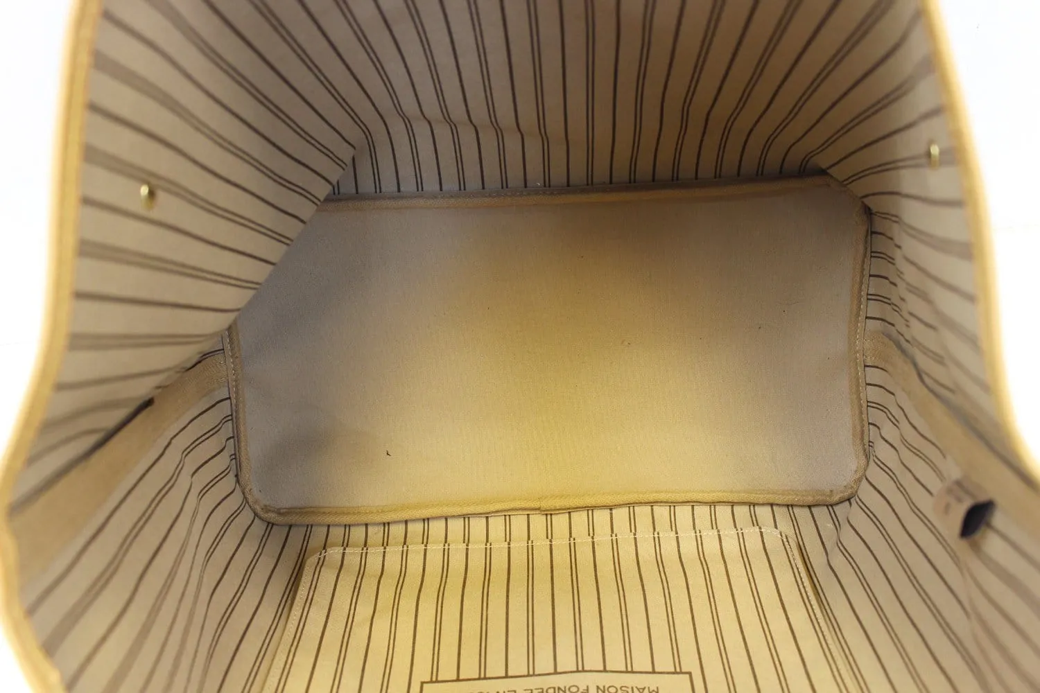 LOUIS VUITTON Monogram Canvas Neverfull GM Shoulder Bag