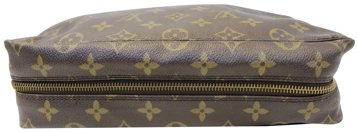 LOUIS VUITTON Monogram Canvas Trousse Toilette 28 Clutch