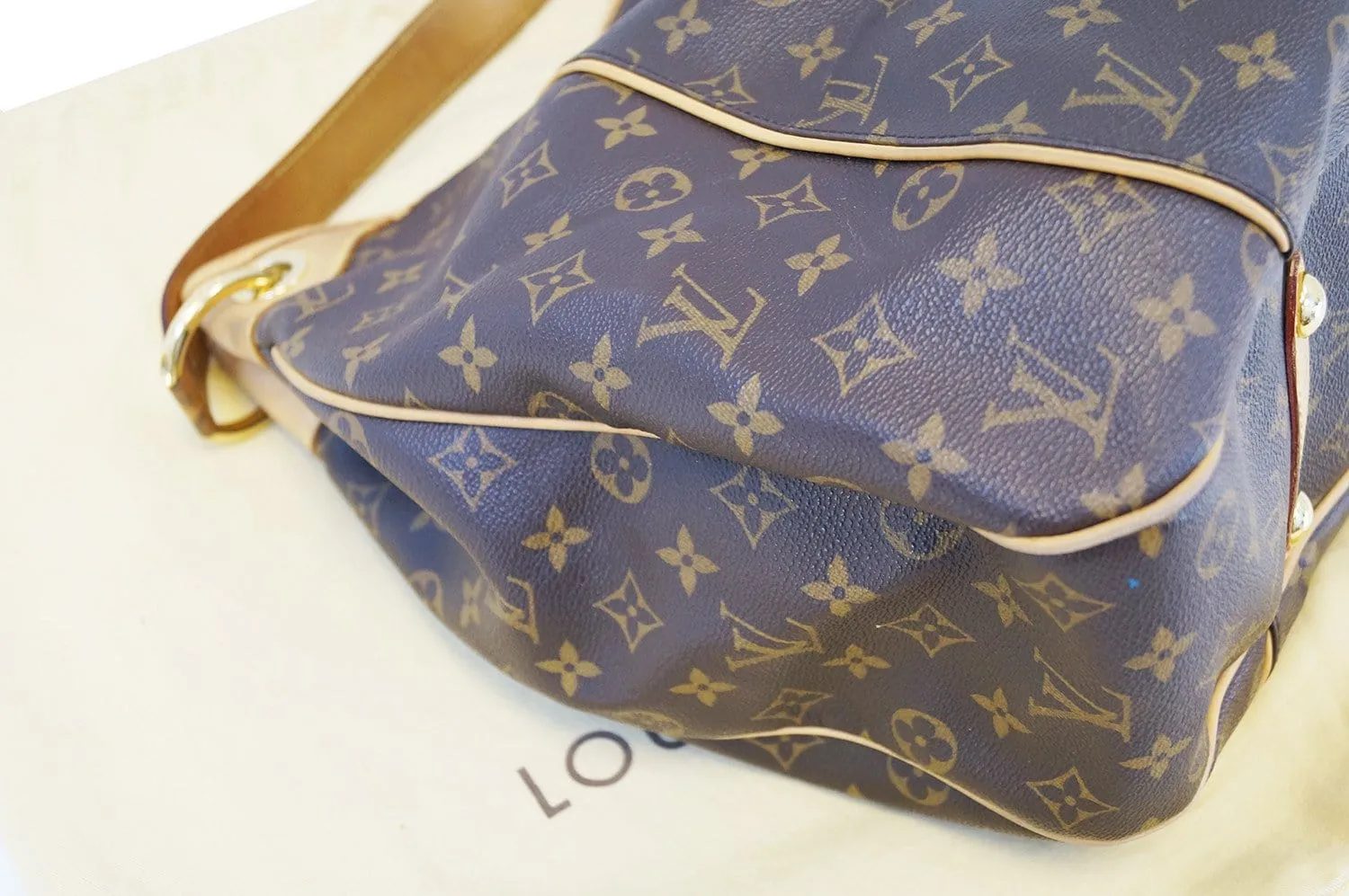 LOUIS VUITTON Monogram Galliera GM Shoulder Tote Handbag