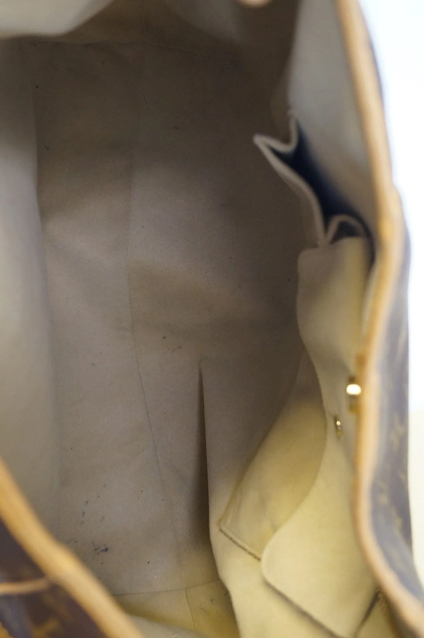 LOUIS VUITTON Monogram Galliera GM Shoulder Tote Handbag