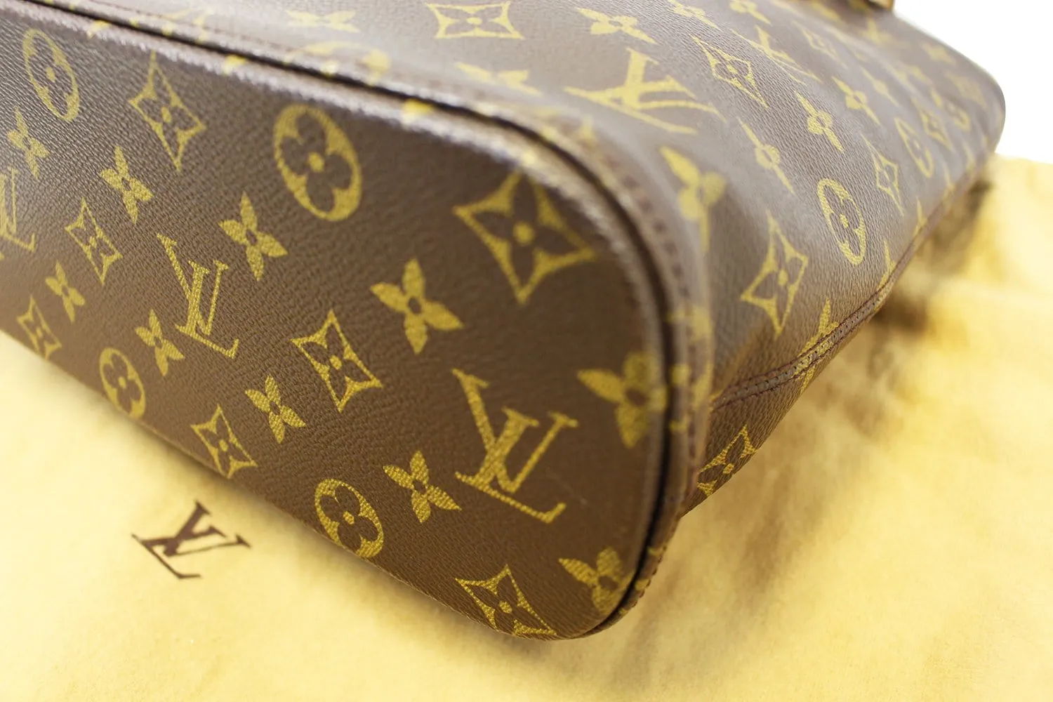 LOUIS VUITTON Monogram Vavin GM Shoulder Bag