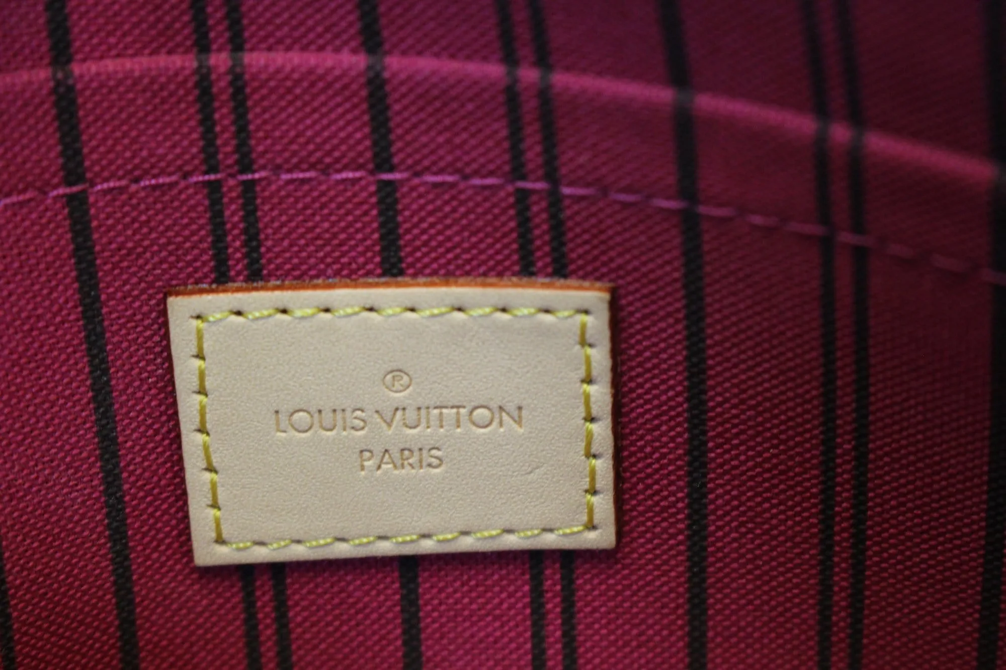 LOUIS VUITTON Pochette Wristlet Neverfull GM Monogram Canvas Pouch