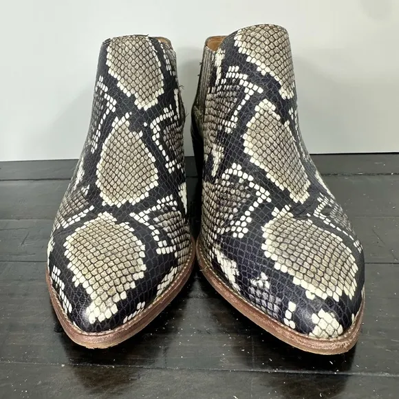 Madewell Sonia Low Leather Snakeskin Chelsea Boot Size 10
