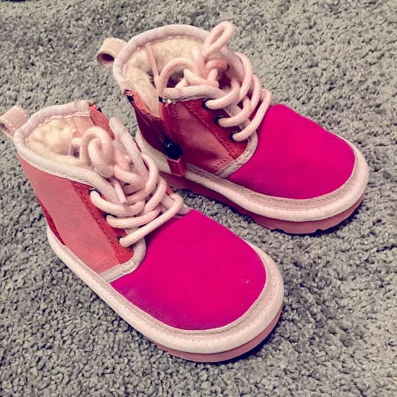 Multi Pink Chukka Ugg