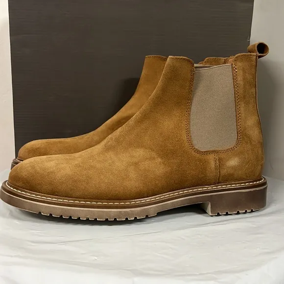 NIB - Crown Vintage CR-Dalmacio Chelsey Boot, Honey Suede - Size 8.5