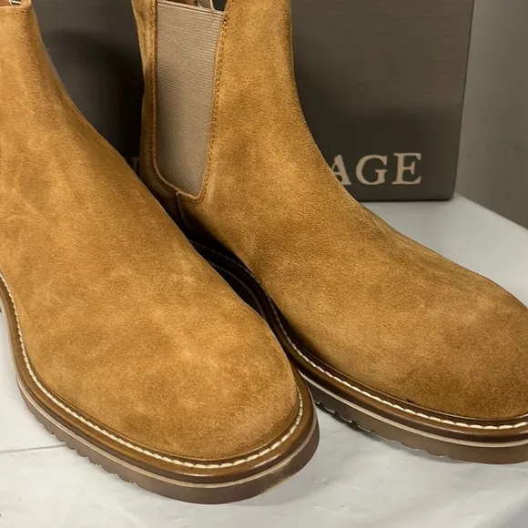 NIB - Crown Vintage CR-Dalmacio Chelsey Boot, Honey Suede - Size 8.5