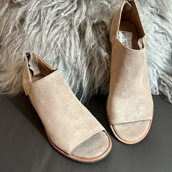 NWOB $149 Sofft Carleigh Comfort Shoes