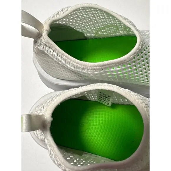 OOFOS Women's Mesh Upper OOmega Chukka Shoe Size 7