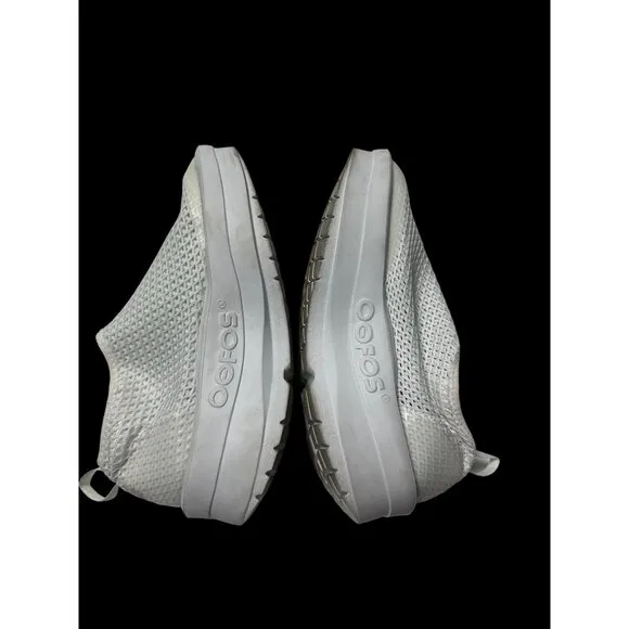 OOFOS Women's Mesh Upper OOmega Chukka Shoe Size 7