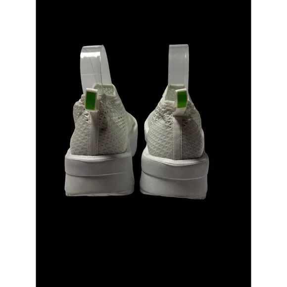 OOFOS Women's Mesh Upper OOmega Chukka Shoe Size 7