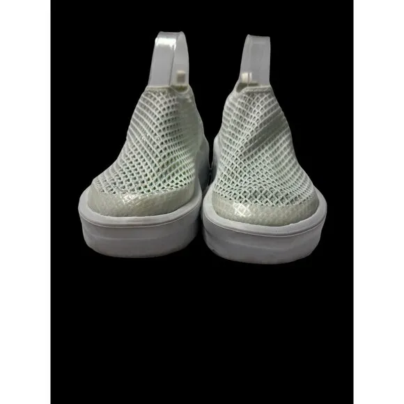 OOFOS Women's Mesh Upper OOmega Chukka Shoe Size 7