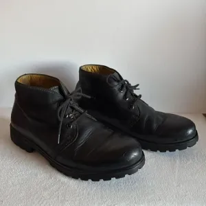Panama Jack chukka boots
