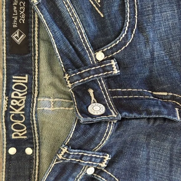 ROCK &amp; ROLL Cowgirl &quot;Rival Low Rise&quot; bootcut denim rodeo jeans 26x32L like new