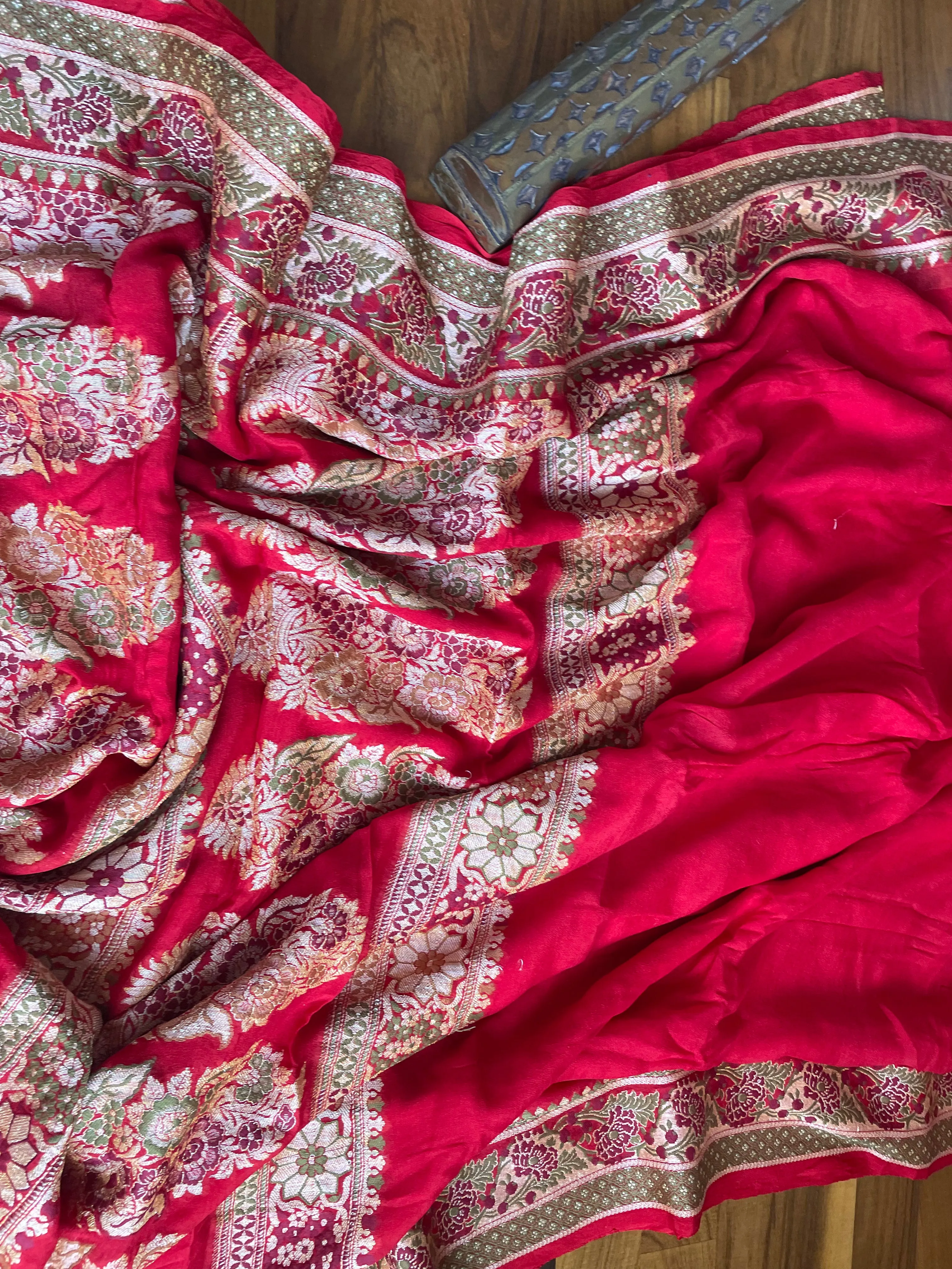 Rose Red Meenakari Banarasi Chiffon Elegant Saree