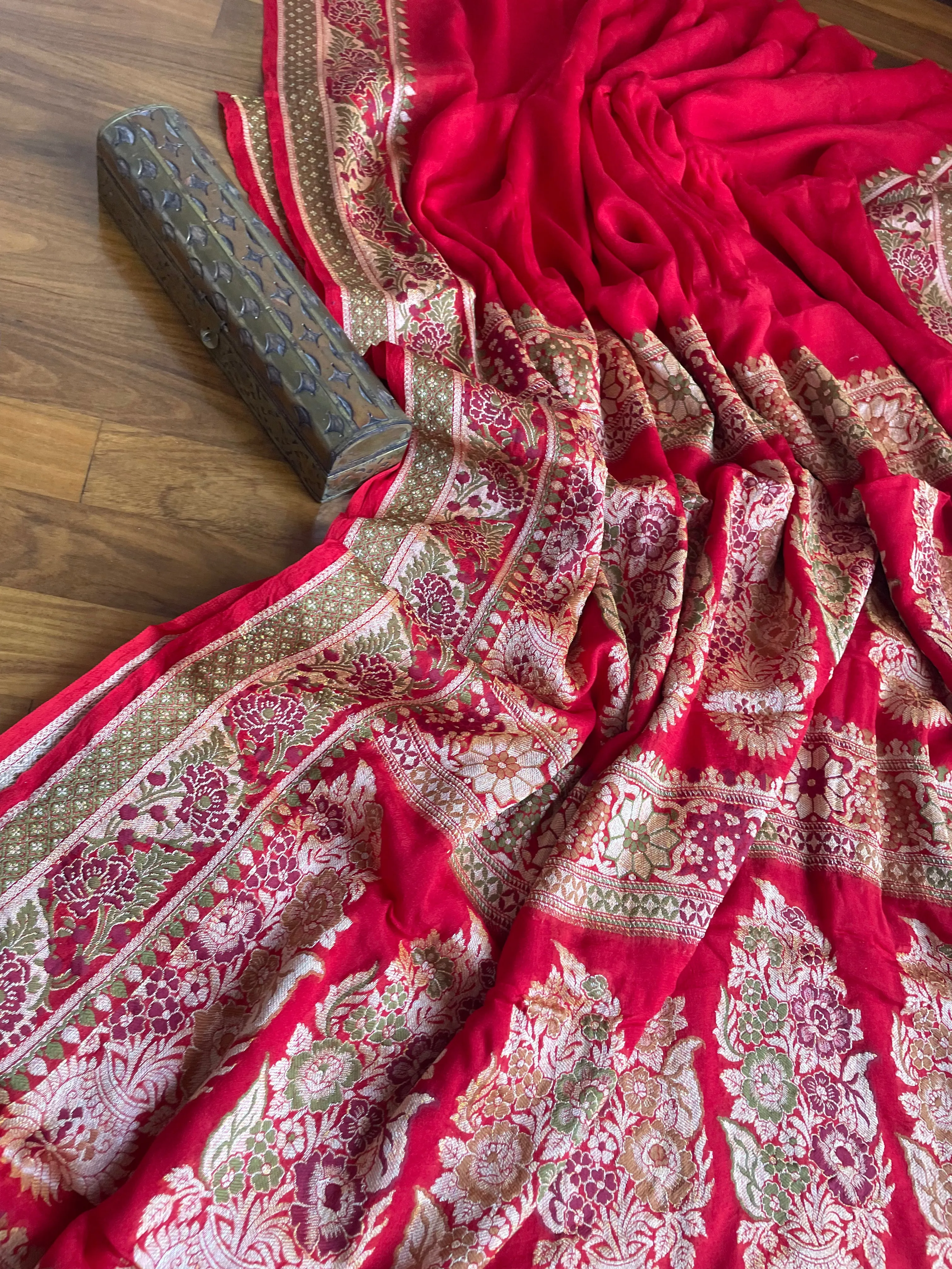 Rose Red Meenakari Banarasi Chiffon Elegant Saree