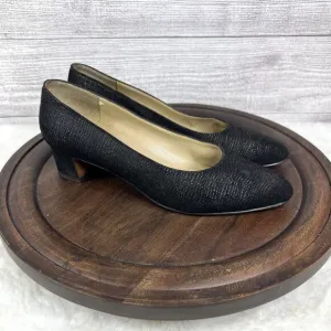 Salvatore Ferragamo Vintage Black Leather Kitten Heel Size 4.5 B