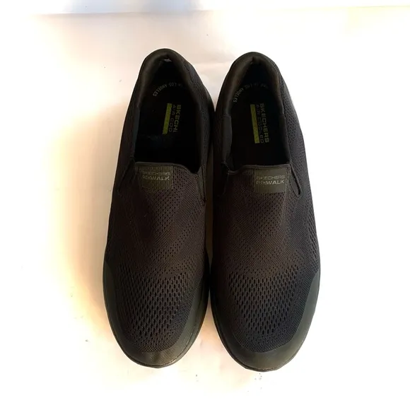 SKECHERS MENS GOWALK 5 APPRIZE SLIP-ON BLACK WALKING ATHLETIC SHOE. Sz12