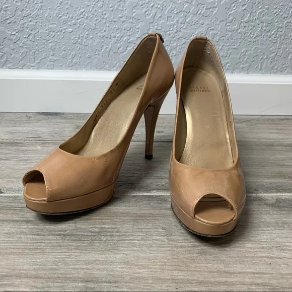 Stuart Weitzman nude peep toe heels size 8.5