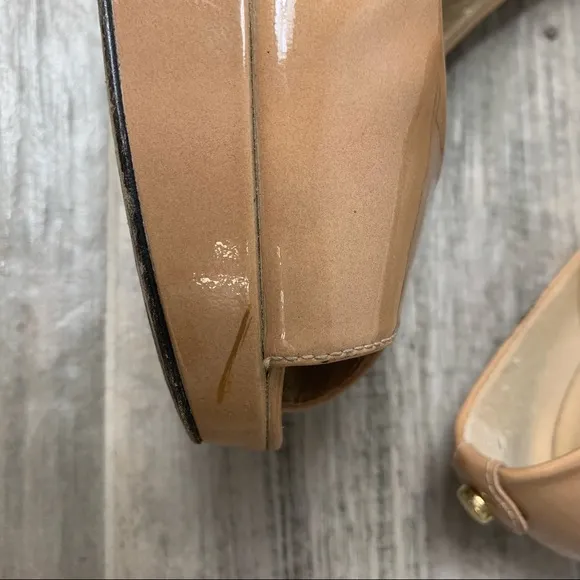 Stuart Weitzman nude peep toe heels size 8.5