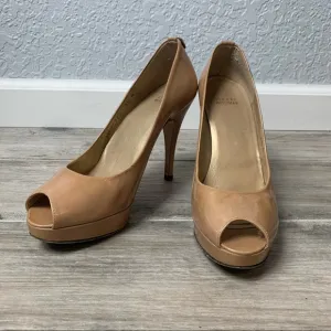 Stuart Weitzman nude peep toe heels size 8.5