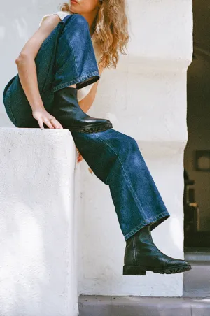 Tonia in Black