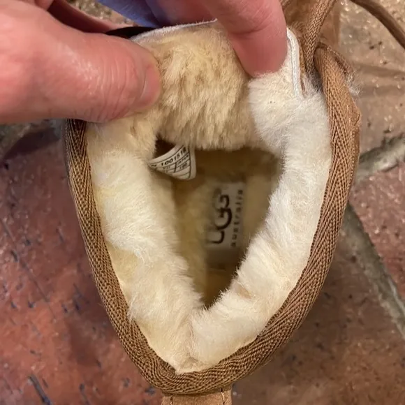 UGG Kids' Neumel II Sheepskin Chukka Boots