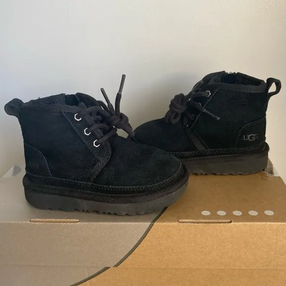 🧸Ugg Neumel II Black Chukka Toddler Boots - SZ 8 C