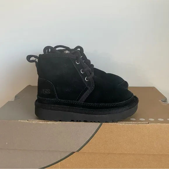 🧸Ugg Neumel II Black Chukka Toddler Boots - SZ 8 C