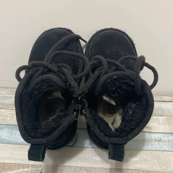 Ugg Neumel II Chukka Kids Boots