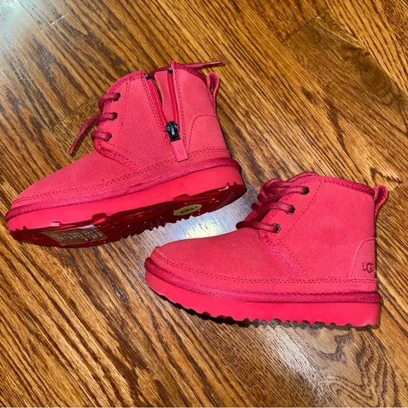 UGG Neumel II Toddler Shearling Chukka Winter Boot Red