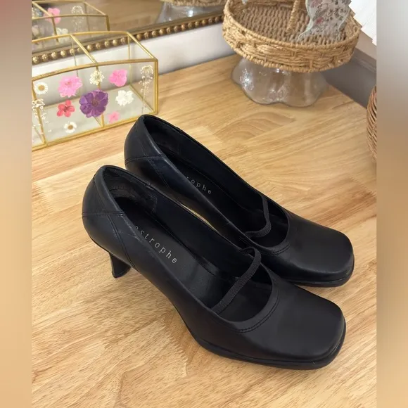 Vintage Apostrophe Black Leather Mary Jane Heels Size 8.5 Classic  Casual