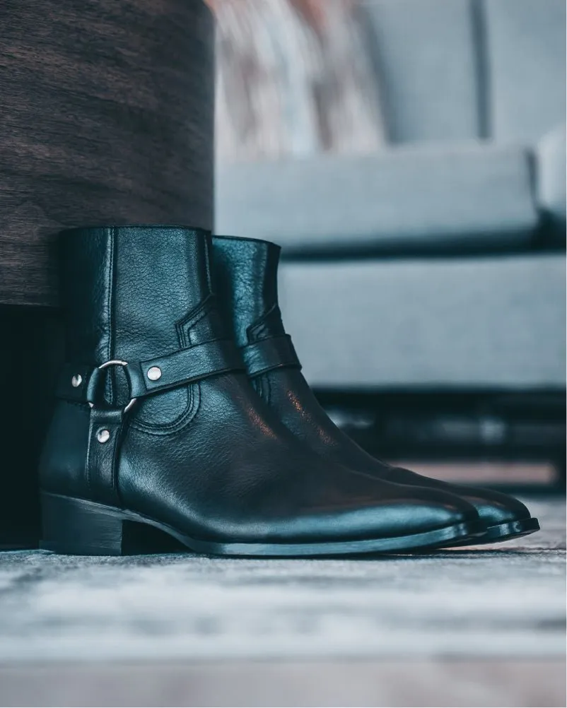 Zorro Black by Cinco Studio